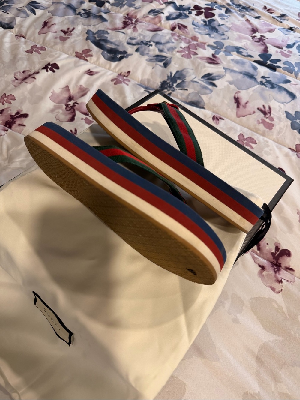 Auth W Gucci Tiger Navy Flip Flops with Red & Green Web Stripe w/DB and Box - Picture 4 of 5
